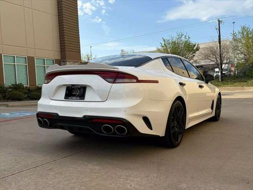 2022 Kia Stinger GT1