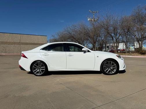 2016 Lexus IS 350 Base