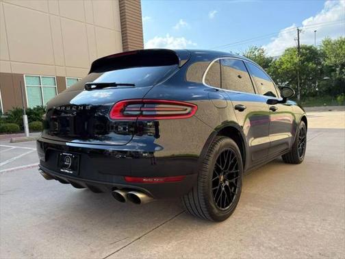 2017 Porsche Macan Base