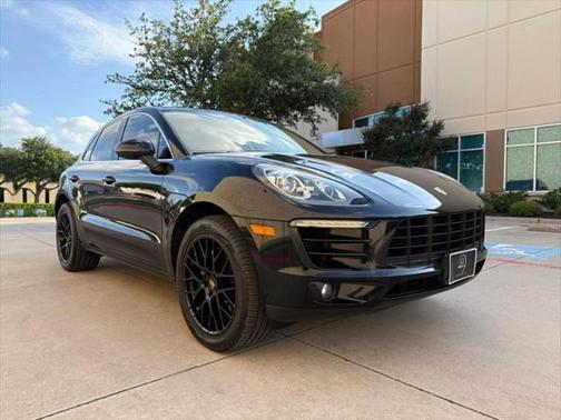 2017 Porsche Macan Base