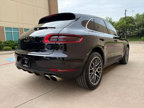 2017 Porsche Macan Base