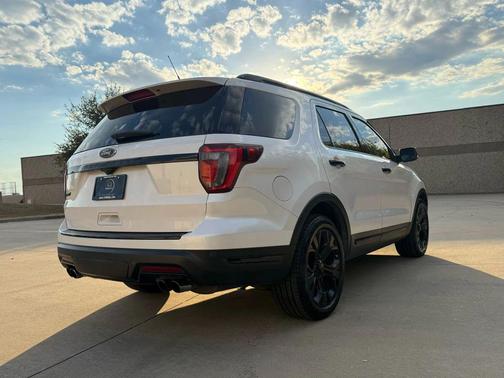 2018 Ford Explorer Sport
