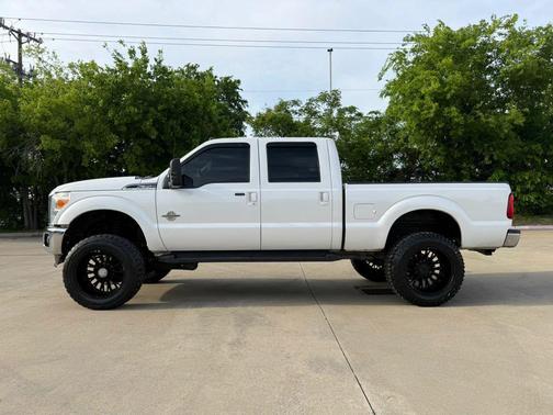 White 2015 Ford F-350 Lariat