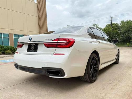 2017 BMW 750 I