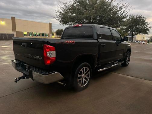 2018 Toyota Tundra SR5