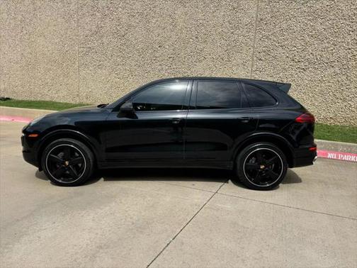 2018 Porsche Cayenne Platinum Edition