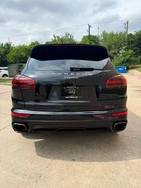 2018 Porsche Cayenne Platinum Edition