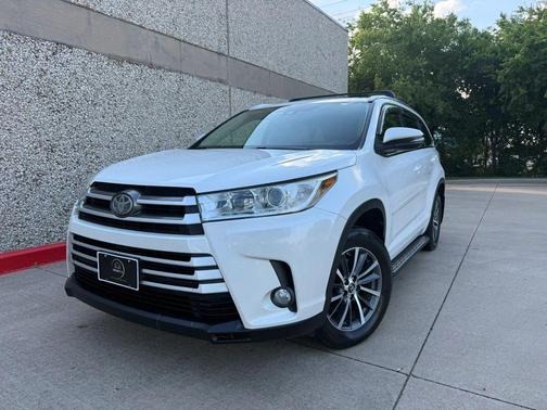 Blizzard Pearl 2017 Toyota Highlander XLE