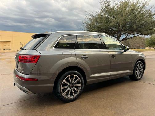 2018 Audi Q7 2.0T Premium Plus