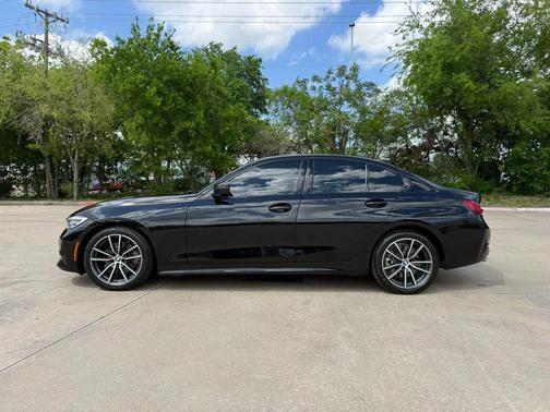 Black 2020 BMW 330 i
