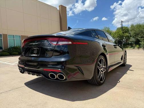 2022 Kia Stinger GT1