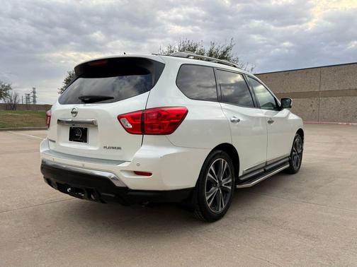 2018 Nissan Pathfinder Platinum