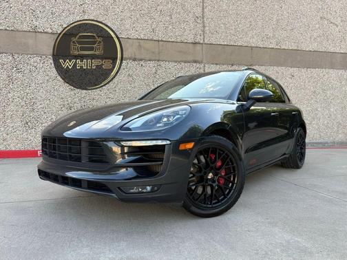 Volcano Grey Metallic 2017 Porsche Macan Macan GTS