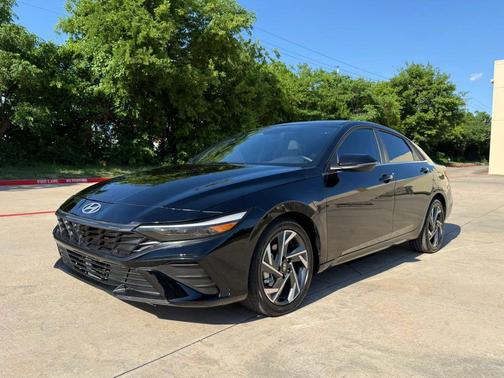 Abyss Black 2025 Hyundai ELANTRA HEV Limited