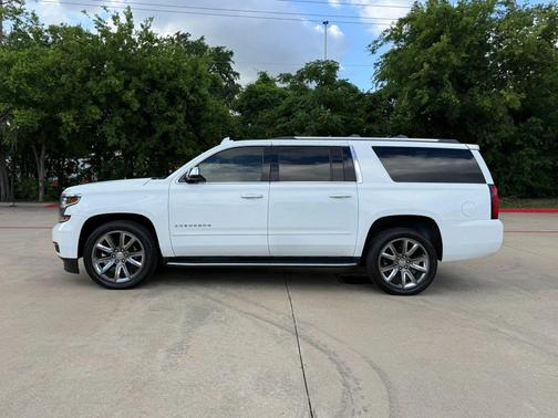 White 2017 Chevrolet Suburban Premier