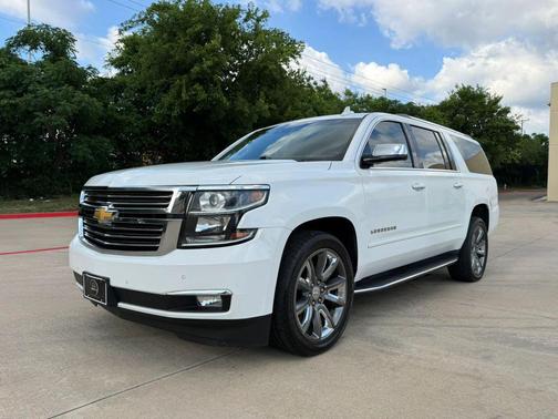 White 2017 Chevrolet Suburban Premier