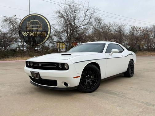 2015 Dodge Challenger SXT