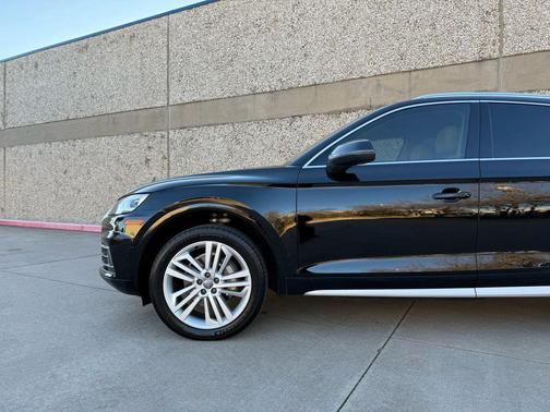 2018 Audi Q5 2.0T Tech Premium