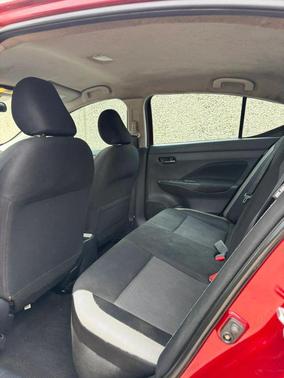 Scarlet Ember Pearl Metallic 2021 Nissan Versa 1.6 SV