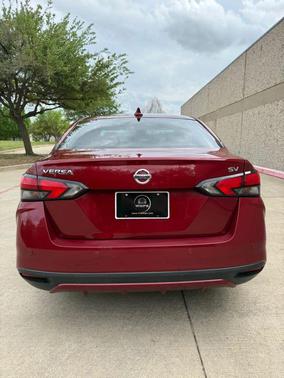 Scarlet Ember Pearl Metallic 2021 Nissan Versa 1.6 SV