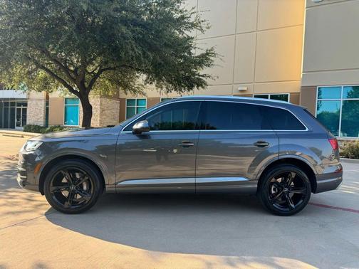 2019 Audi Q7 55 Prestige