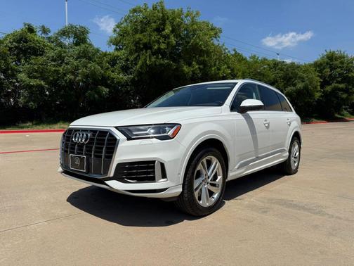 White 2020 Audi Q7 55 Premium Plus