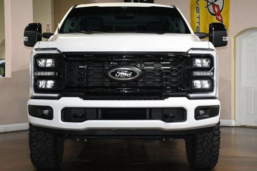 Star White Metallic Tri-Coat 2025 Ford F-250 Lariat