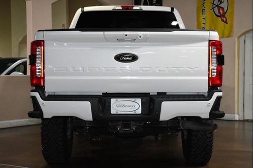 Star White Metallic Tri-Coat 2025 Ford F-250 Lariat