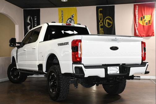 Star White Metallic Tri-Coat 2025 Ford F-250 Lariat