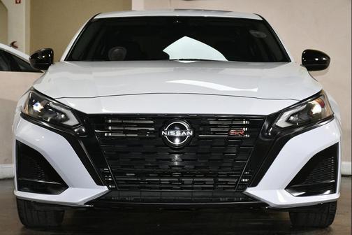 Gray Sky Pearl 2023 Nissan Altima SR FWD