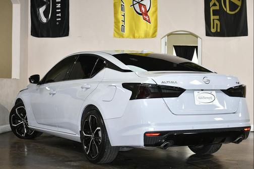 Gray Sky Pearl 2023 Nissan Altima SR FWD