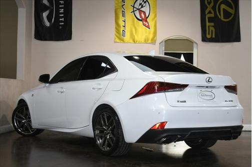 2018 Lexus IS 300 Base
