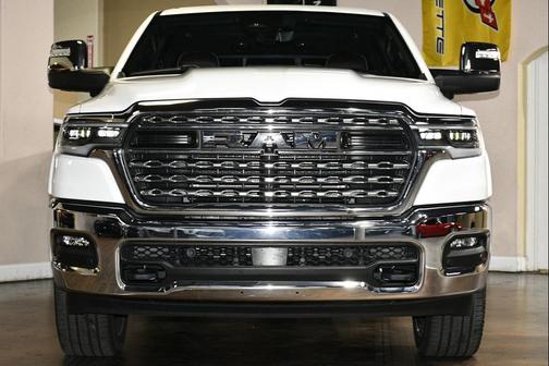 Bright White Clearcoat 2025 RAM 1500 Limited