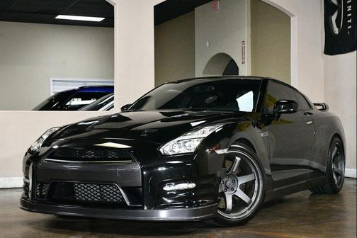 Jet Black 2013 Nissan GT-R Black Edition