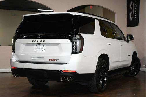 Iridescent Pearl Tricoat 2025 Chevrolet Tahoe 4WD RST