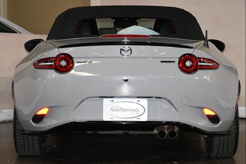 Aero Gray Metallic 2025 Mazda MX-5 Miata Club
