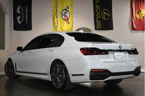 2020 BMW 740 740i