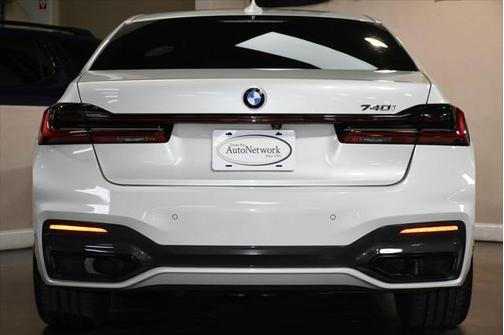 2020 BMW 740 740i