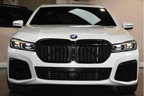 2020 BMW 740 740i