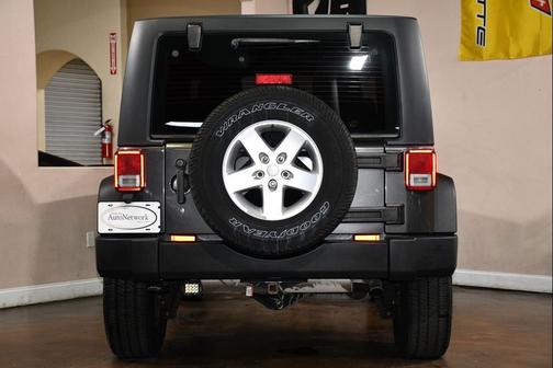 Granite Crystal Metallic Clearcoat 2014 Jeep Wrangler Sport