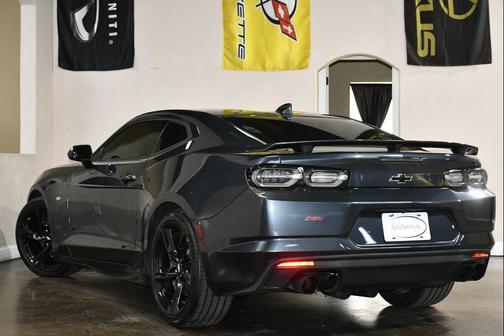 Shadow Gray Metallic 2019 Chevrolet Camaro 1SS