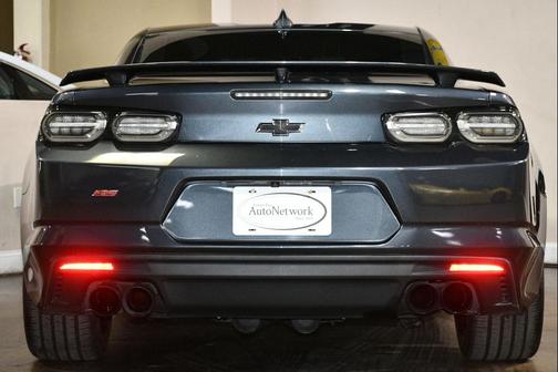 Shadow Gray Metallic 2019 Chevrolet Camaro 1SS