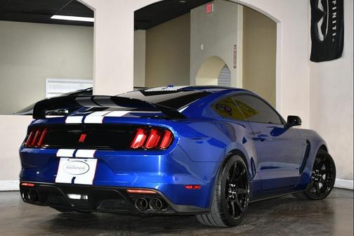 2018 Ford Shelby GT350R Base