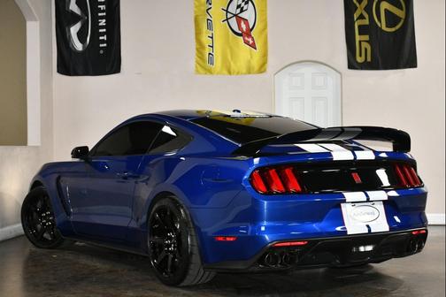 2018 Ford Shelby GT350R Base