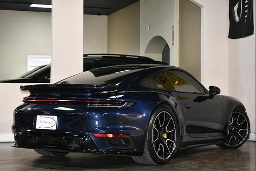2021 Porsche 911 Turbo