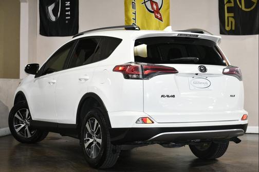 Super White 2017 Toyota RAV4 XLE