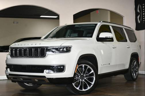 Luxury White Pearlcoat 2022 Jeep Wagoneer Series III 4x4