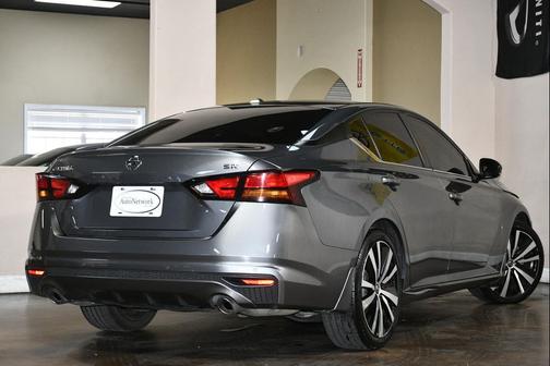 Gun Metallic 2020 Nissan Altima SR FWD