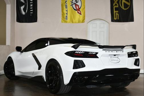 Arctic White 2022 Chevrolet Corvette Stingray w/2LT