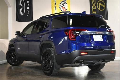 2023 GMC Acadia AWD AT4